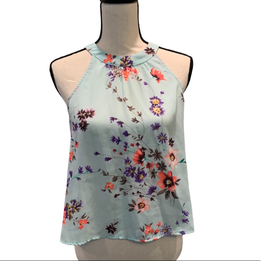 ⭐️ Lush Small Blouse